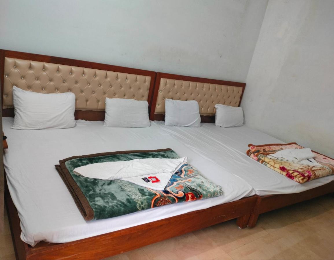 Hotel Studioz Sahastradhara Dehradun Exteriör bild